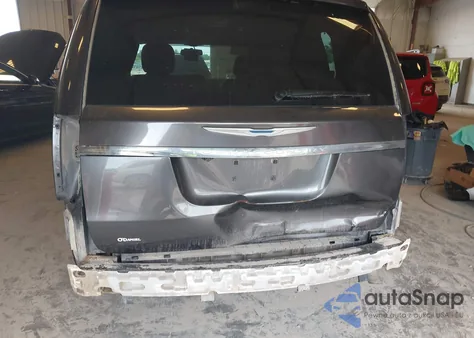 2016 Chrysler Town & Country Touring from USA, damaged, VIN 2C4RC1BG0GR305884